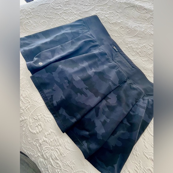 Lululemon Pace Rival Mid-Rise Skirt - Colour: Camo Deep Coal Multi/Black - Picture 2 of 7